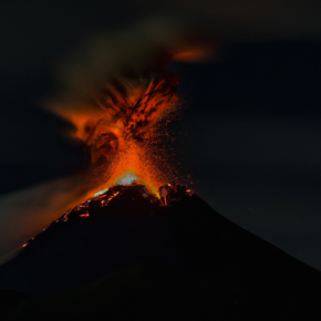 Illustration d'une ruption du volcan Tungurahua (quateur). ? DALL-E